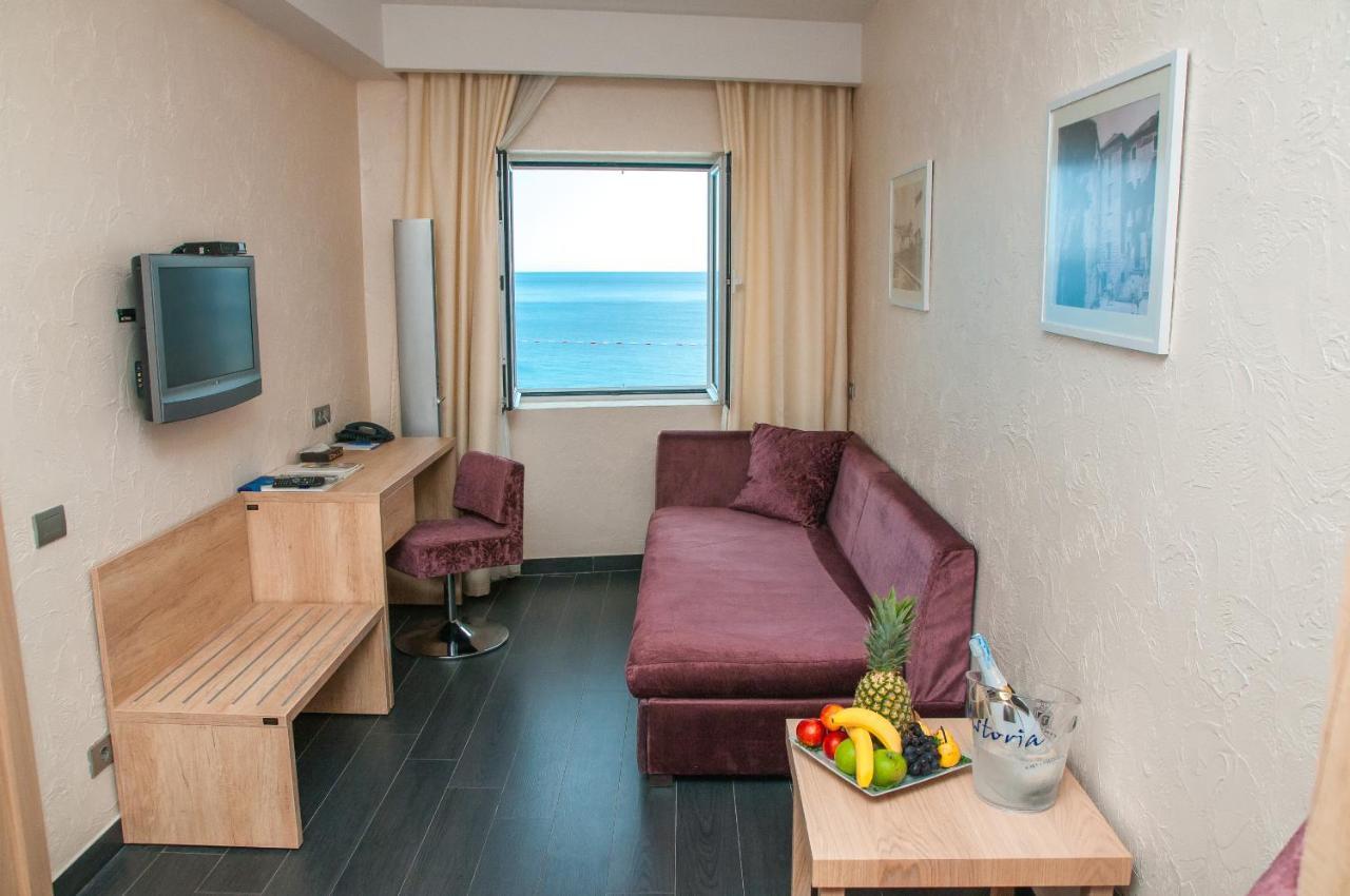 Hotel Astoria Budva Bagian luar foto