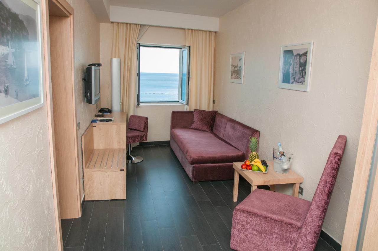 Hotel Astoria Budva Bagian luar foto
