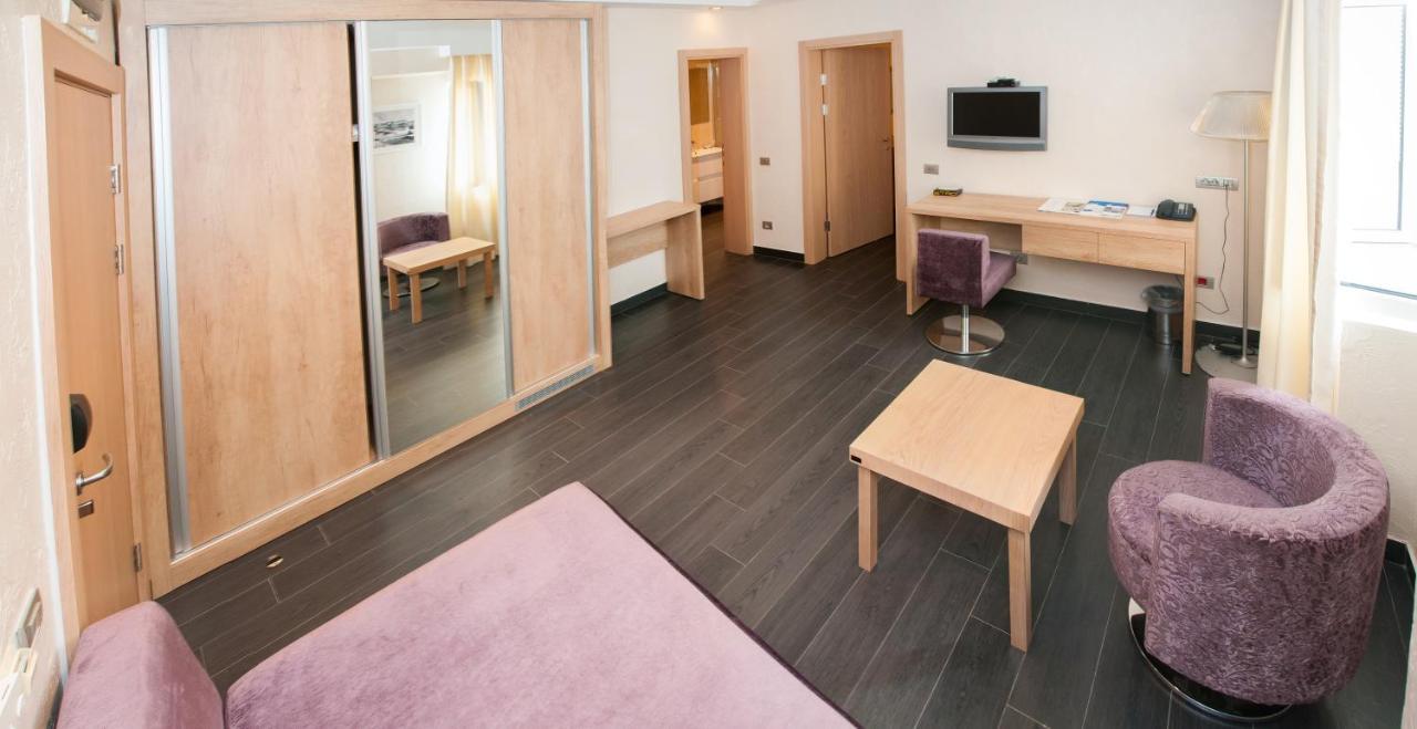Hotel Astoria Budva Bagian luar foto