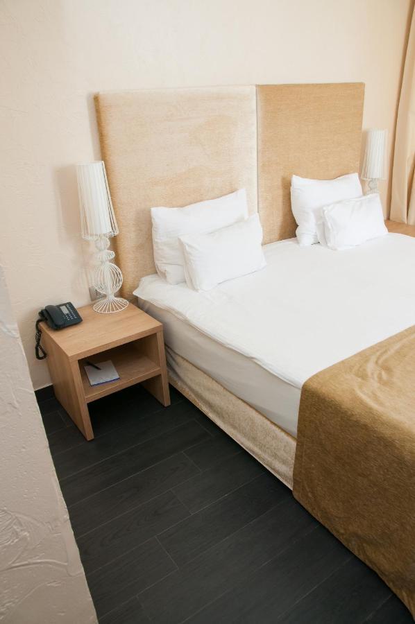 Hotel Astoria Budva Bagian luar foto