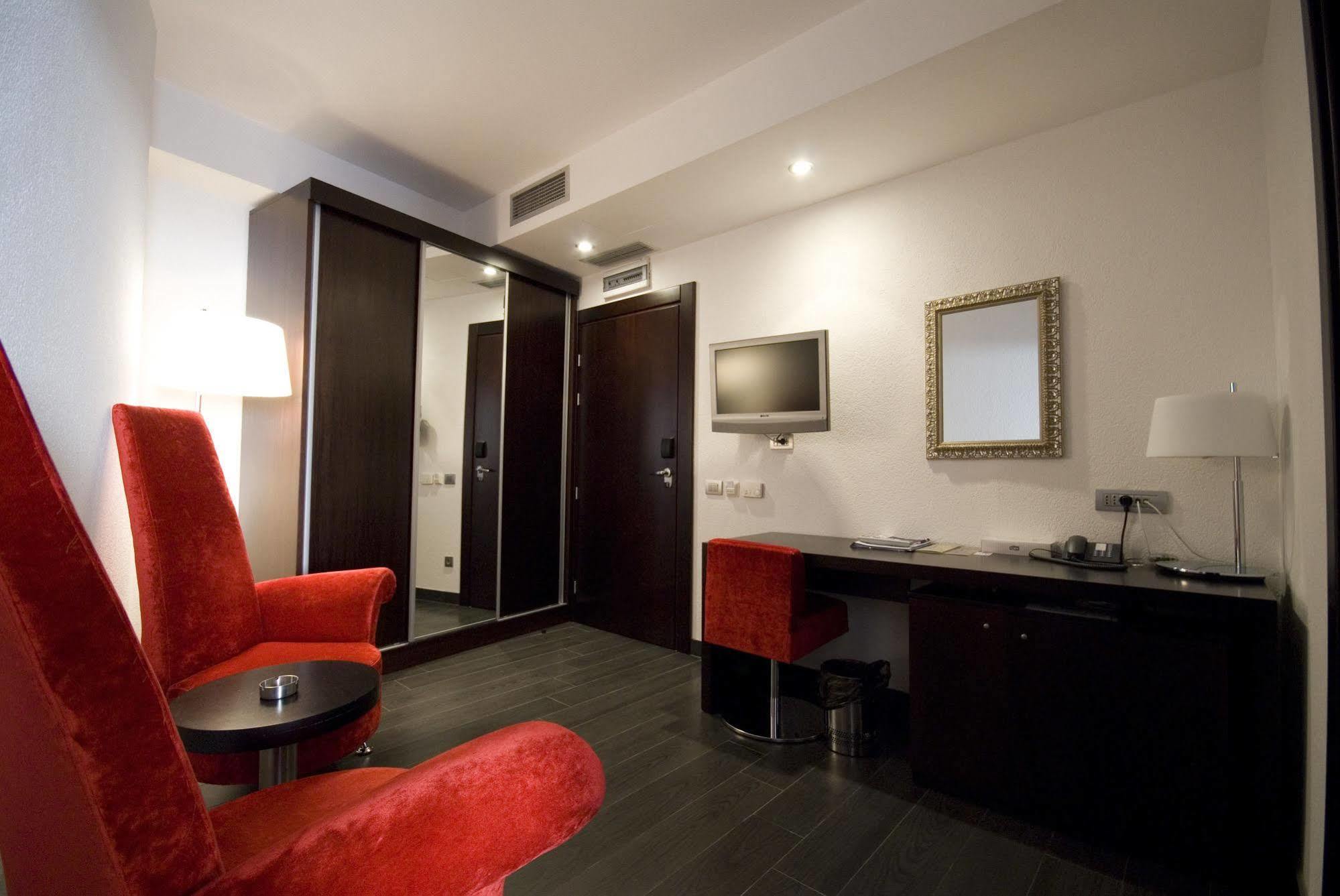 Hotel Astoria Budva Ruang foto